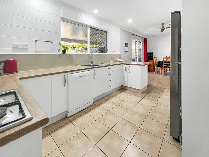 9 Suthers Street, Bowen QLD 4805