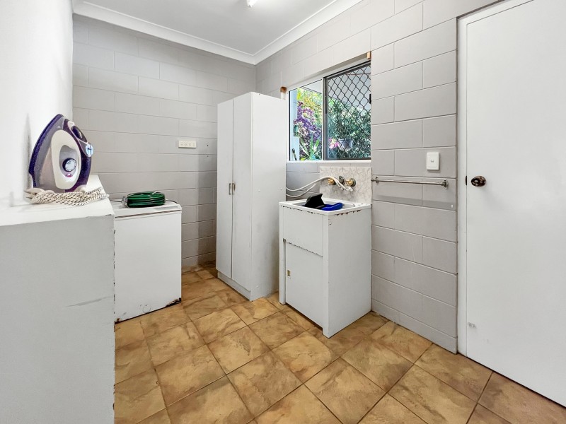 9 Suthers Street, Bowen QLD 4805