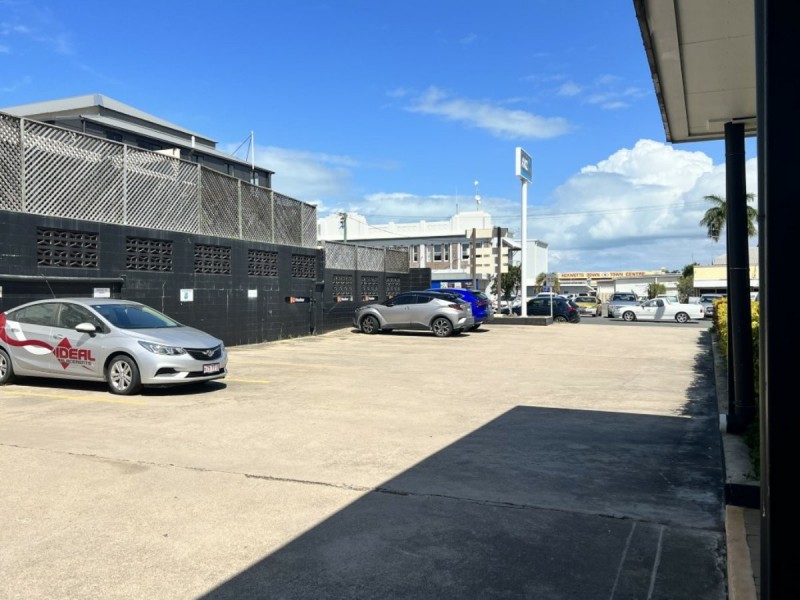 Shop 5/36 Powell Street, Bowen QLD 4805