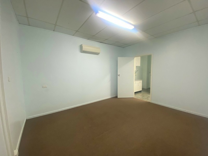 Shop 5/36 Powell Street, Bowen QLD 4805