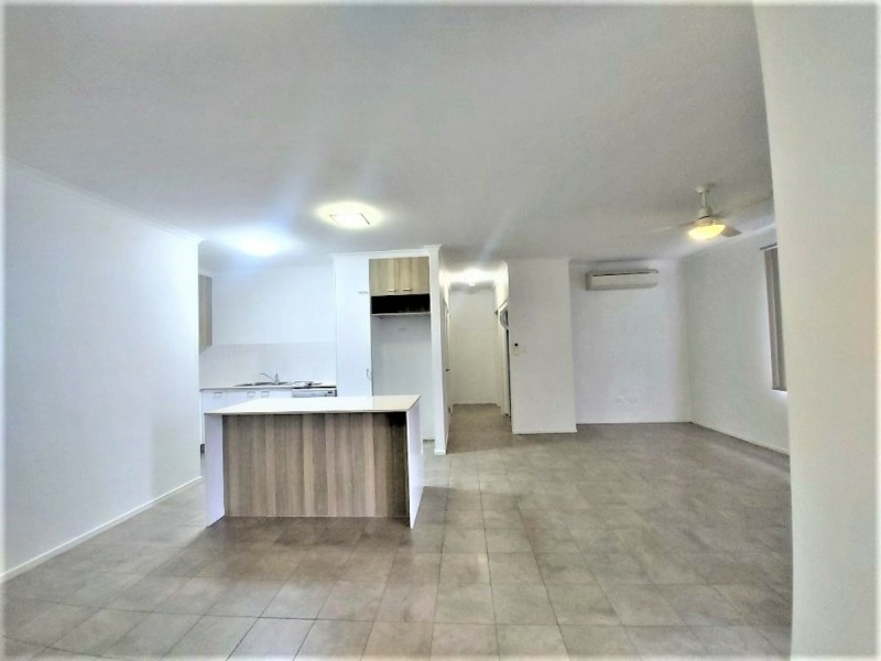 Unit 4/10 Williams Street, Bowen QLD 4805