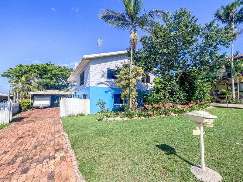 18 Avicenna Street, Bowen QLD 4805