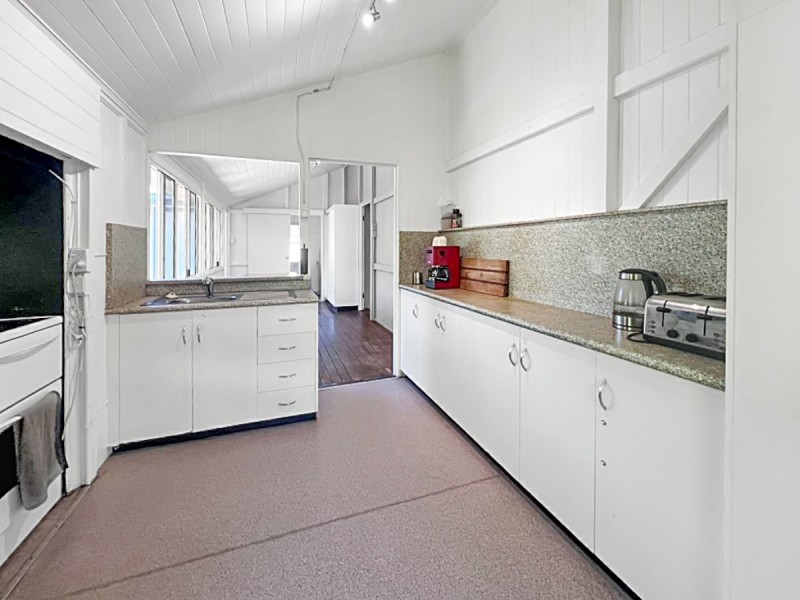 69 Leichhardt Street, Bowen QLD 4805
