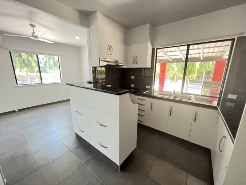 14 Scott Avenue, Bowen QLD 4805