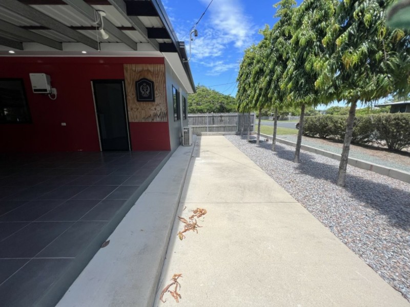 14 Scott Avenue, Bowen QLD 4805