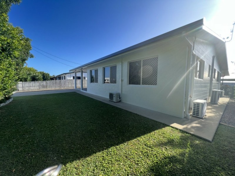 184 Queens Road, Bowen QLD 4805