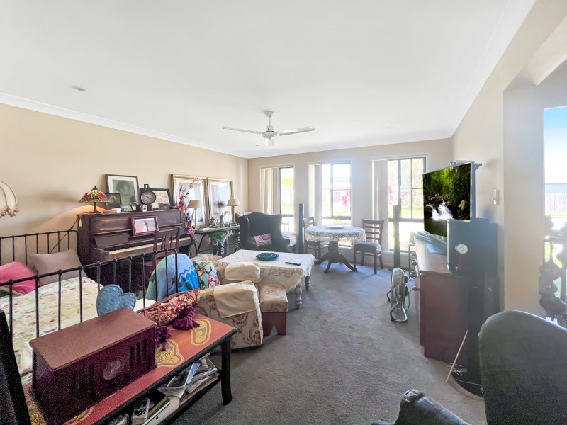 61 Banks Drive, Bowen QLD 4805