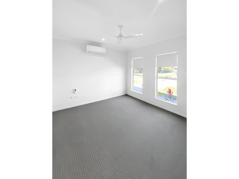 6 Eighth Close, Bowen QLD 4805