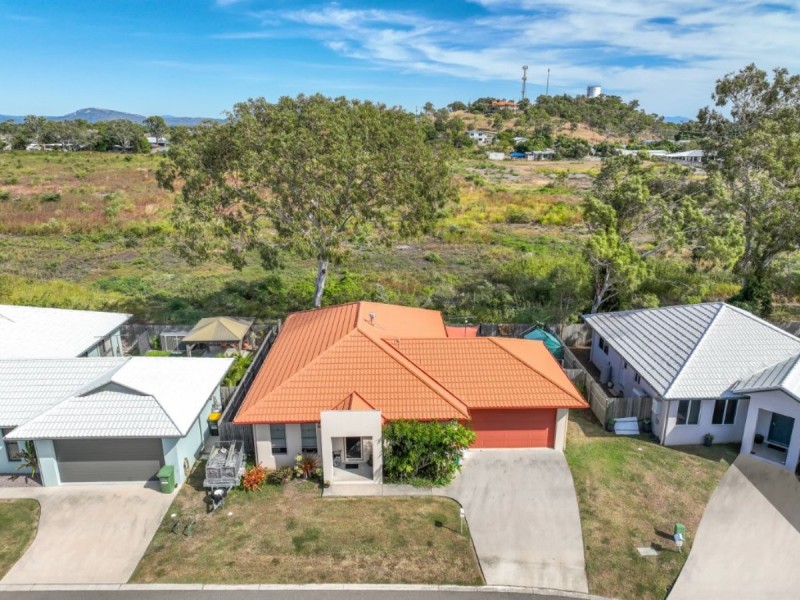 6 Eighth Close, Bowen QLD 4805