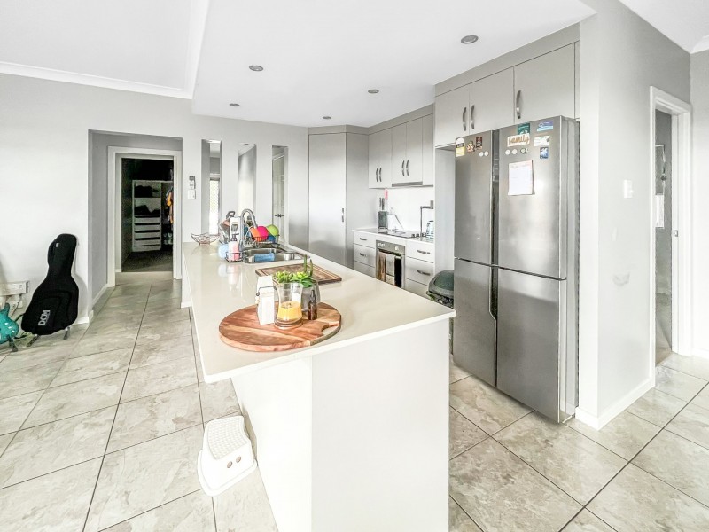 145 Oceanview Drive, Bowen QLD 4805