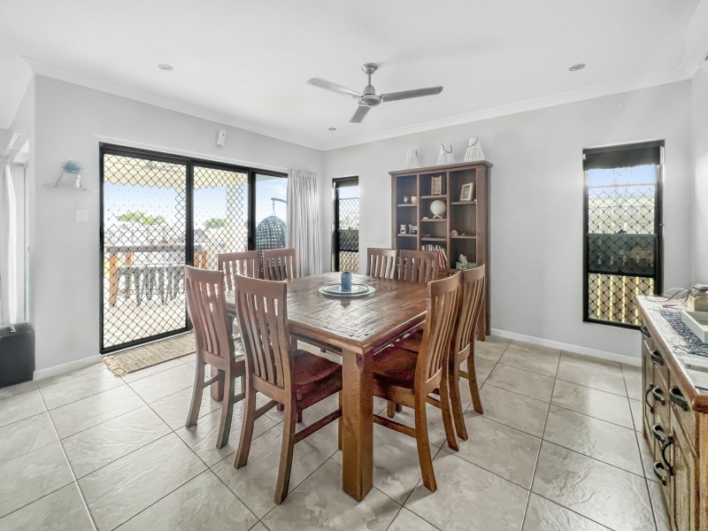 145 Oceanview Drive, Bowen QLD 4805