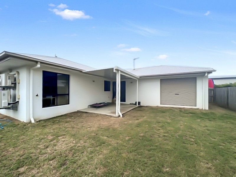 9B Lemon Grove, Bowen QLD 4805