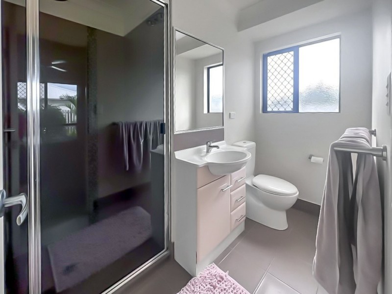 9B Lemon Grove, Bowen QLD 4805