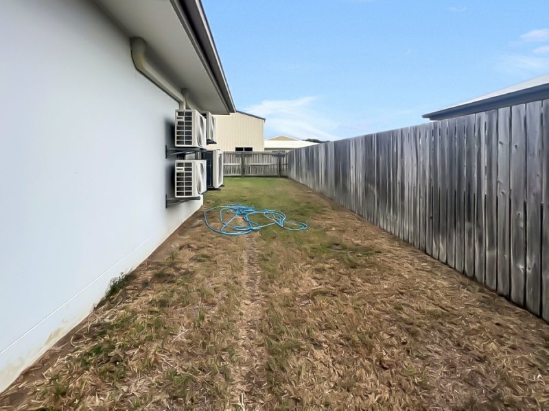 9B Lemon Grove, Bowen QLD 4805