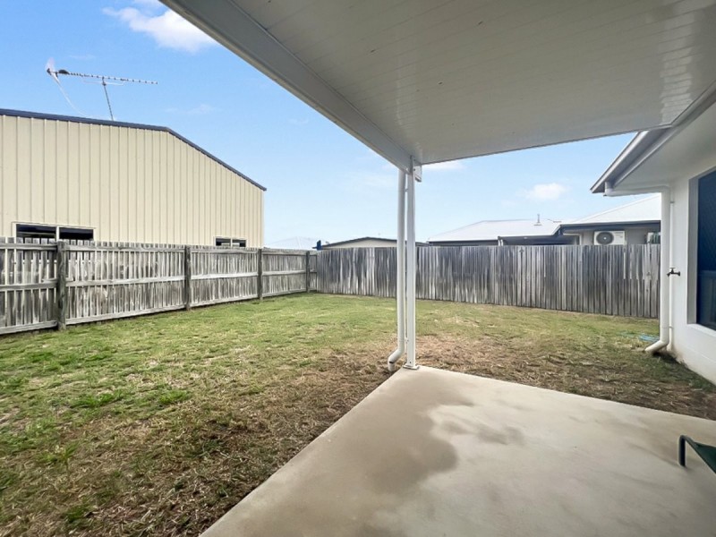 9B Lemon Grove, Bowen QLD 4805