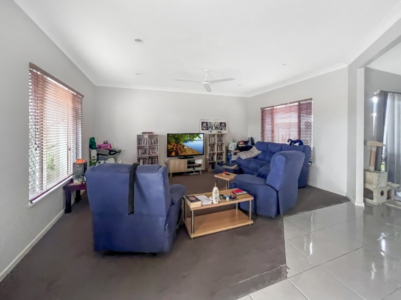 30 Seabreeze Crescent, Bowen QLD 4805