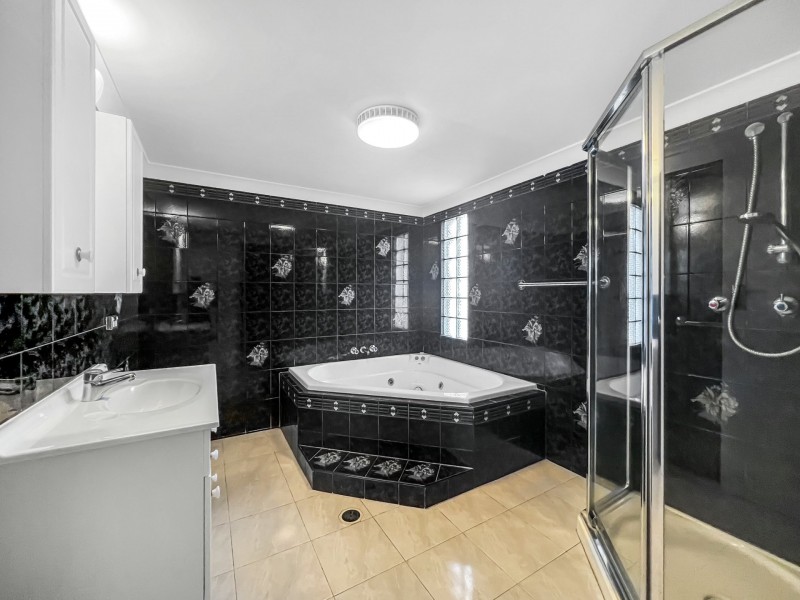 29 Mitchell Street, Bowen QLD 4805