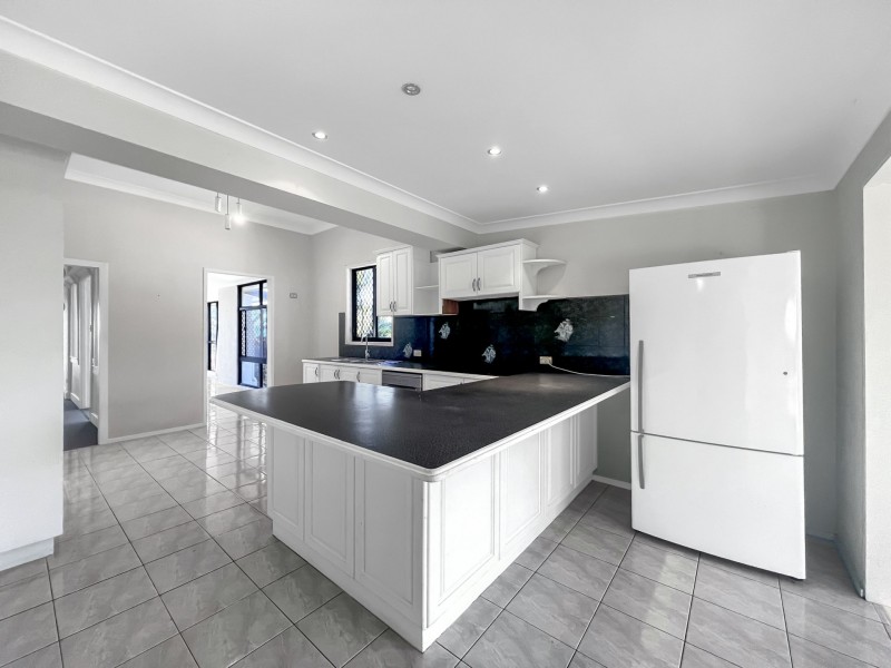 29 Mitchell Street, Bowen QLD 4805