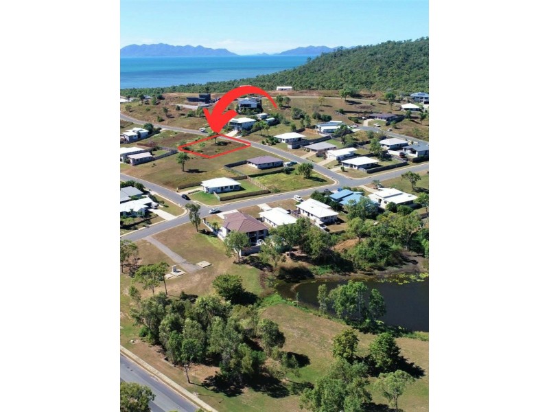 7 Seacove Crescent, Bowen QLD 4805