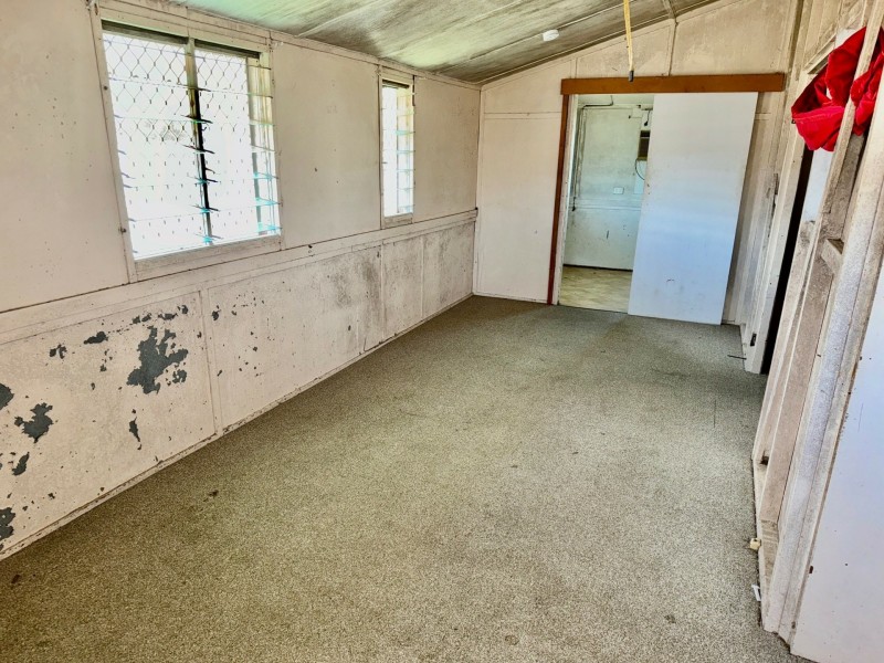 37 Bergl Street, Bowen QLD 4805