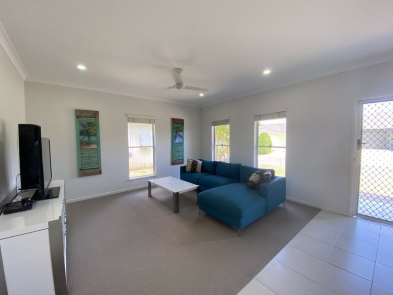 32 Seabreeze Crescent, Bowen QLD 4805