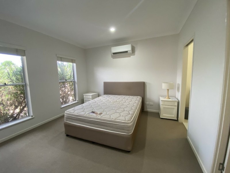 32 Seabreeze Crescent, Bowen QLD 4805