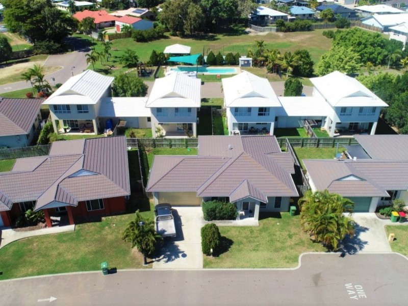 32 Seabreeze Crescent, Bowen QLD 4805