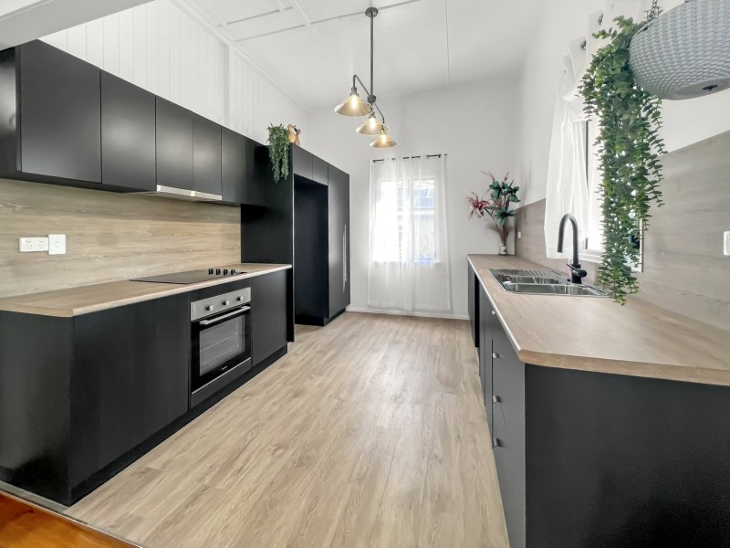 86 Herbert Street, Bowen QLD 4805