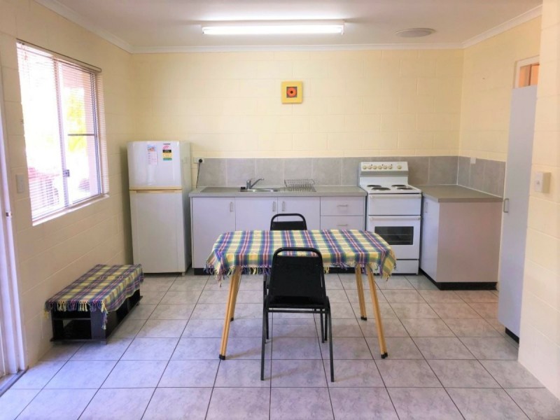 Unit 4/41 Crofton Street, Bowen QLD 4805