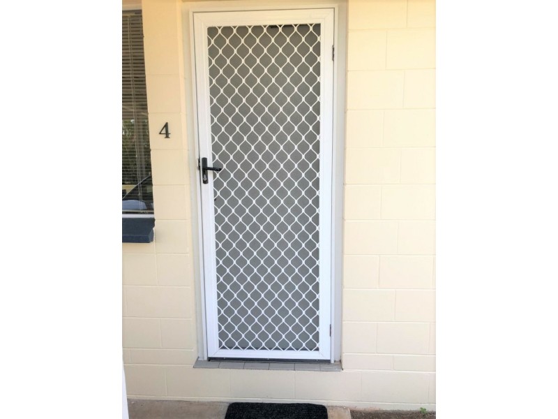 Unit 4/41 Crofton Street, Bowen QLD 4805