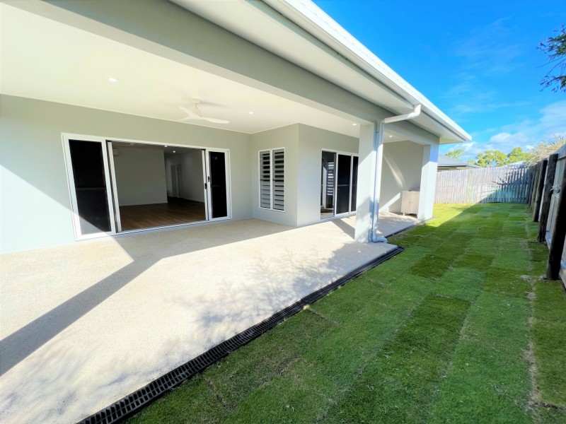 9 Crofton Street, Bowen QLD 4805