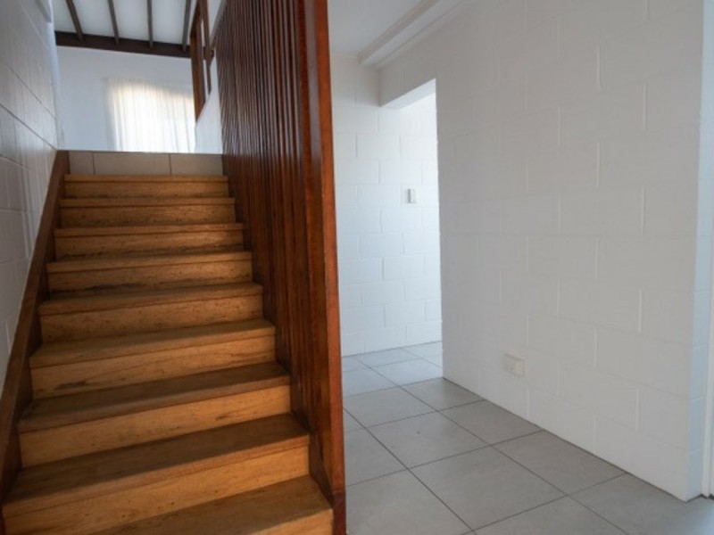 12 Wentworth St, Bowen QLD 4805