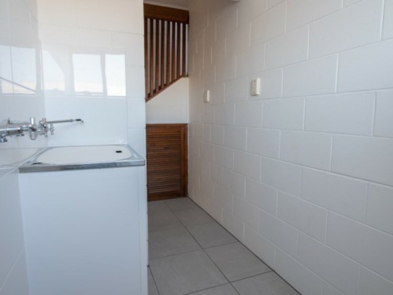 12 Wentworth St, Bowen QLD 4805