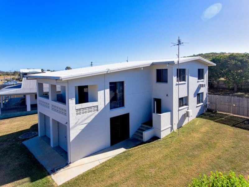 12 Wentworth St, Bowen QLD 4805