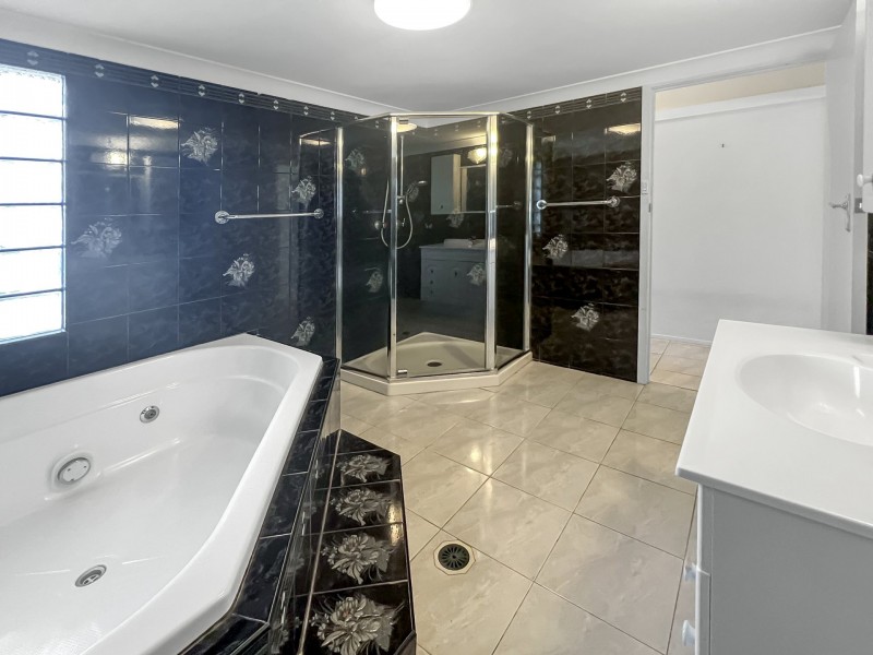 29 Mitchell Street, Bowen QLD 4805