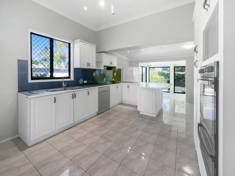 29 Mitchell Street, Bowen QLD 4805