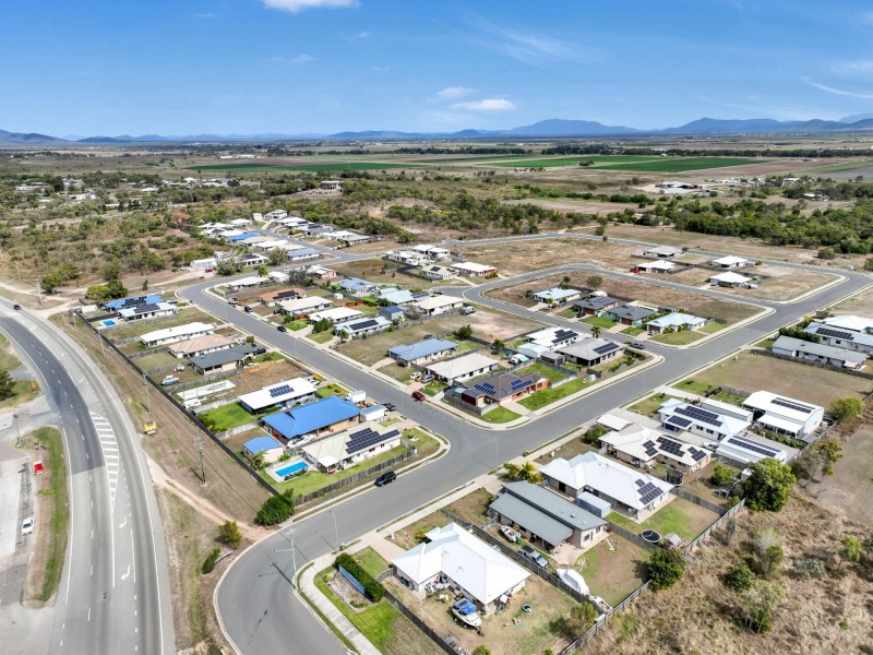 2 Banks Drive, Bowen QLD 4805