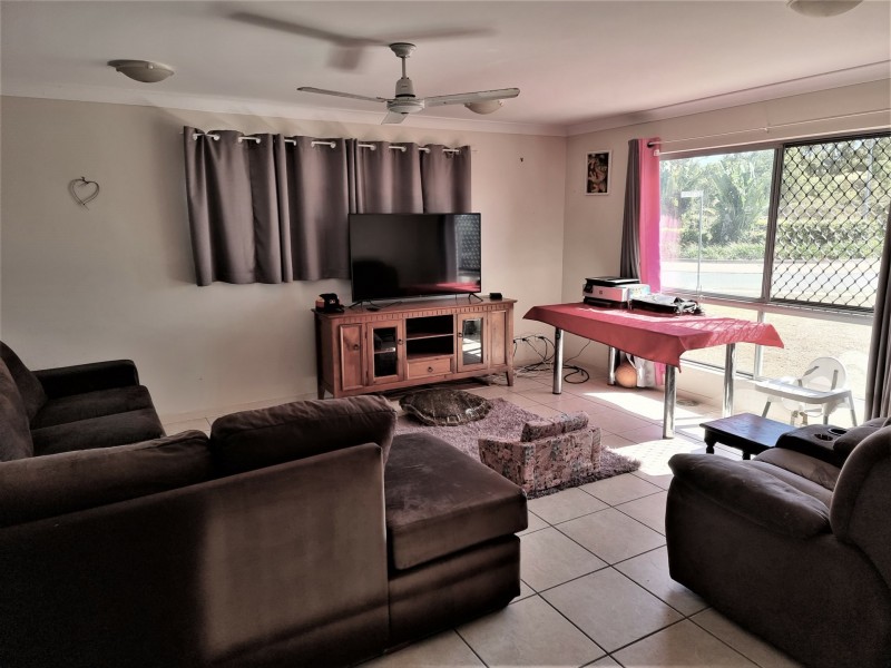 1 Sapphire Crescent, Bowen QLD 4805