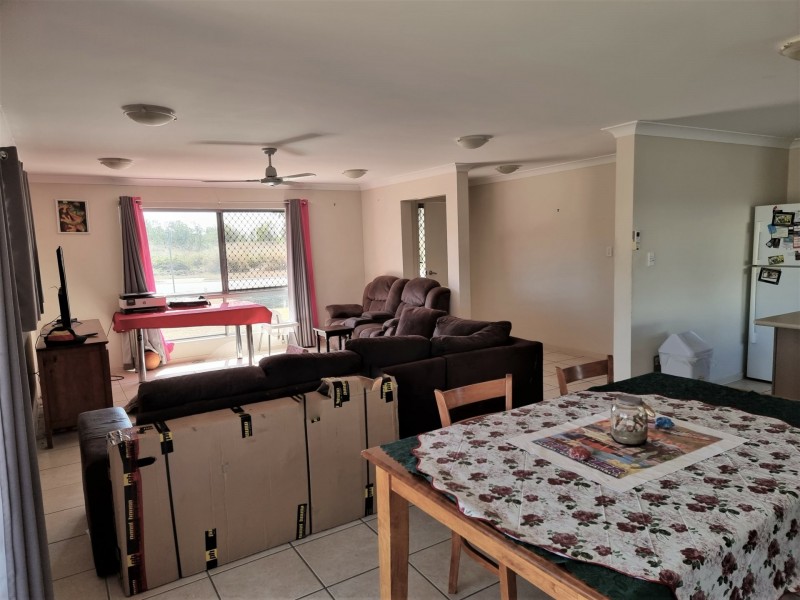 1 Sapphire Crescent, Bowen QLD 4805