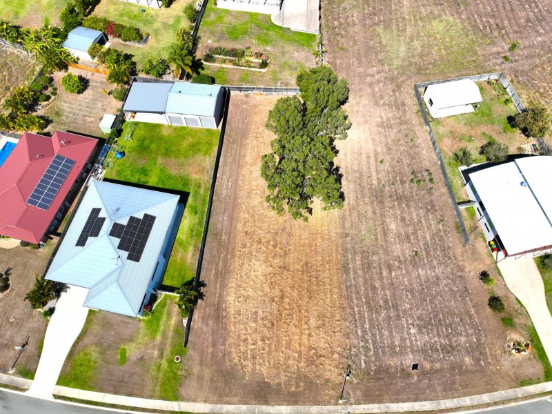 21 Marine Parade, Bowen QLD 4805