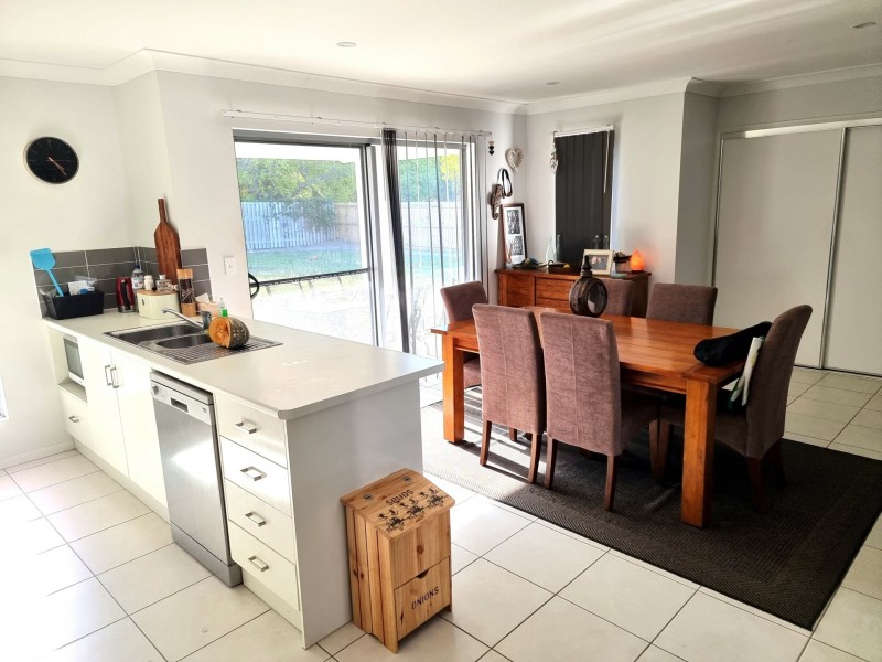 17 Hamilton Street, Bowen QLD 4805