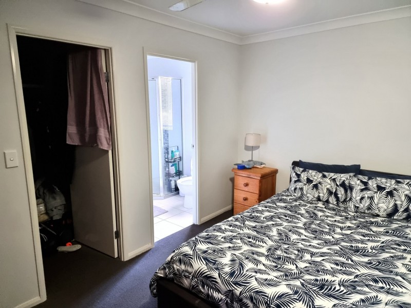 17 Hamilton Street, Bowen QLD 4805