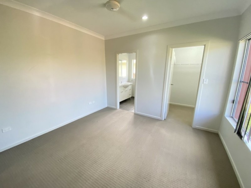 34 Seabreeze Cres, Bowen QLD 4805