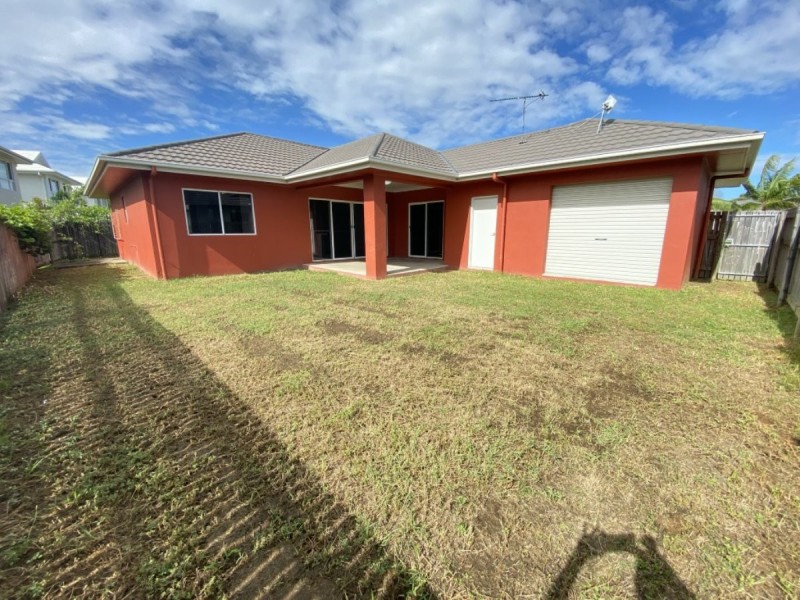 34 Seabreeze Cres, Bowen QLD 4805
