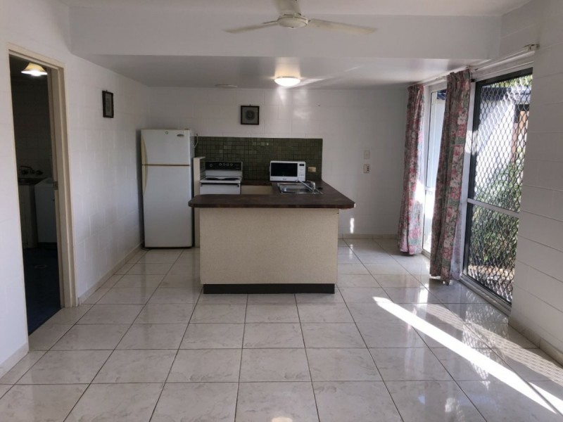 Unit 2, 89 Horseshoe Bay Road, Bowen QLD 4805