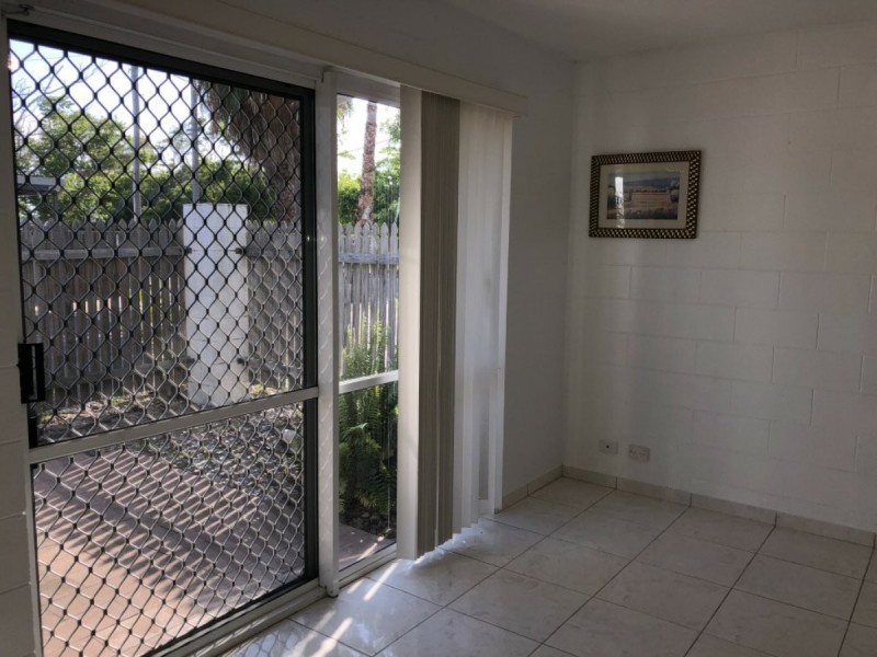 Unit 2, 89 Horseshoe Bay Road, Bowen QLD 4805