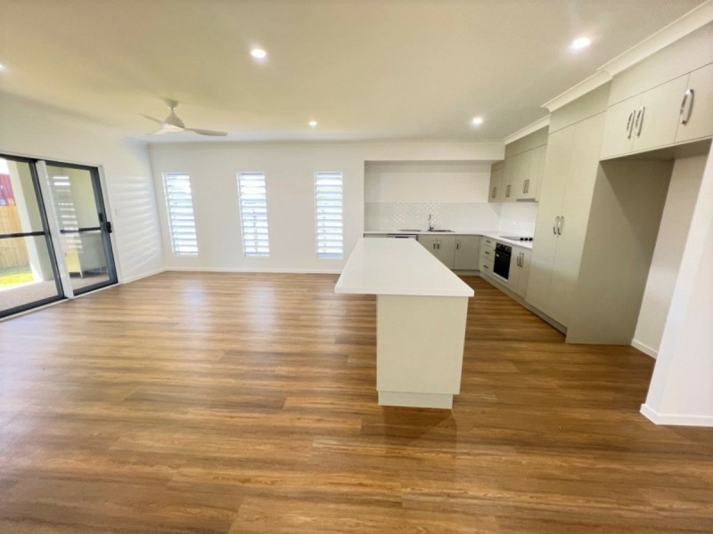 14 Cowrie Street, Bowen QLD 4805