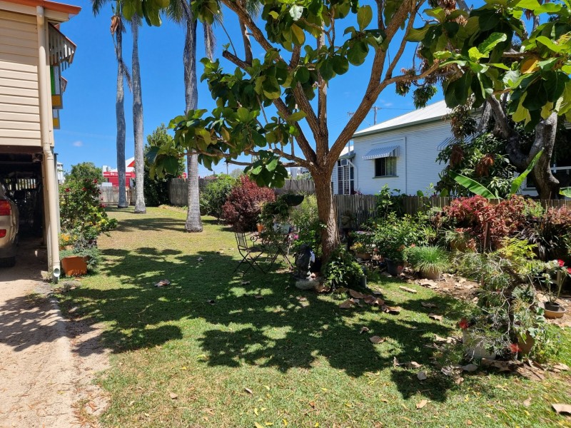 78 Herbert Street, Bowen QLD 4805