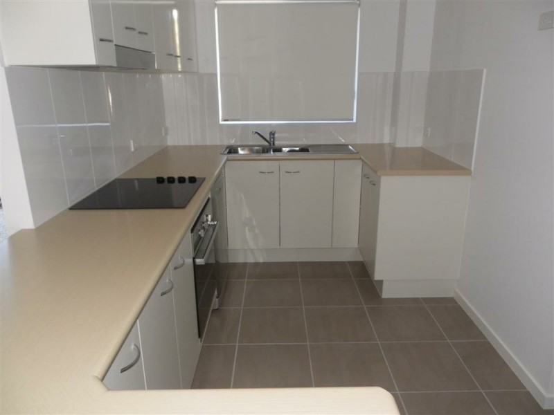 Unit 13, 6 Brisbane Street, Bowen QLD 4805