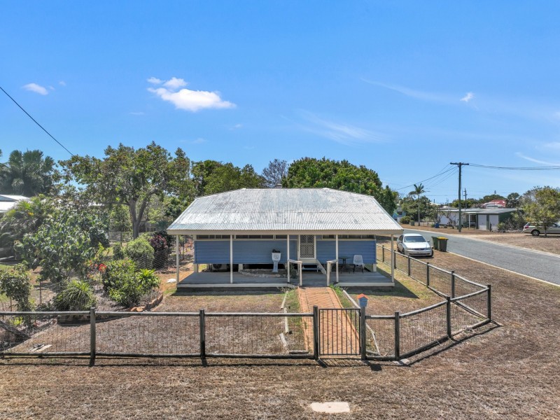 24 Creek Street, Bowen QLD 4805